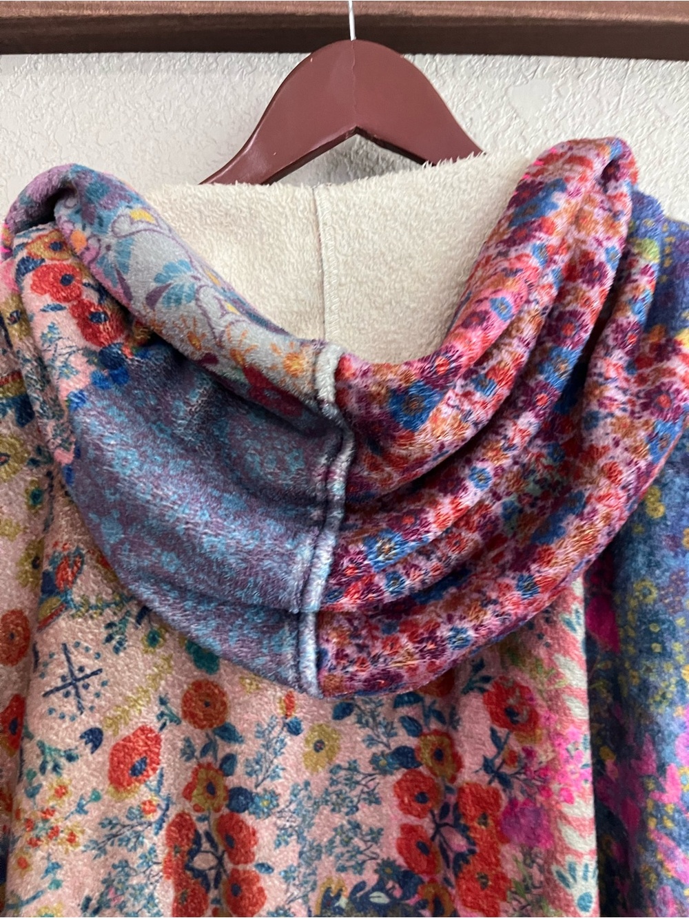 Natural Life Floral Patchwork Hooded Blanket Kimono Jacket Cozy Fleece S/M - Picture 8 of 13